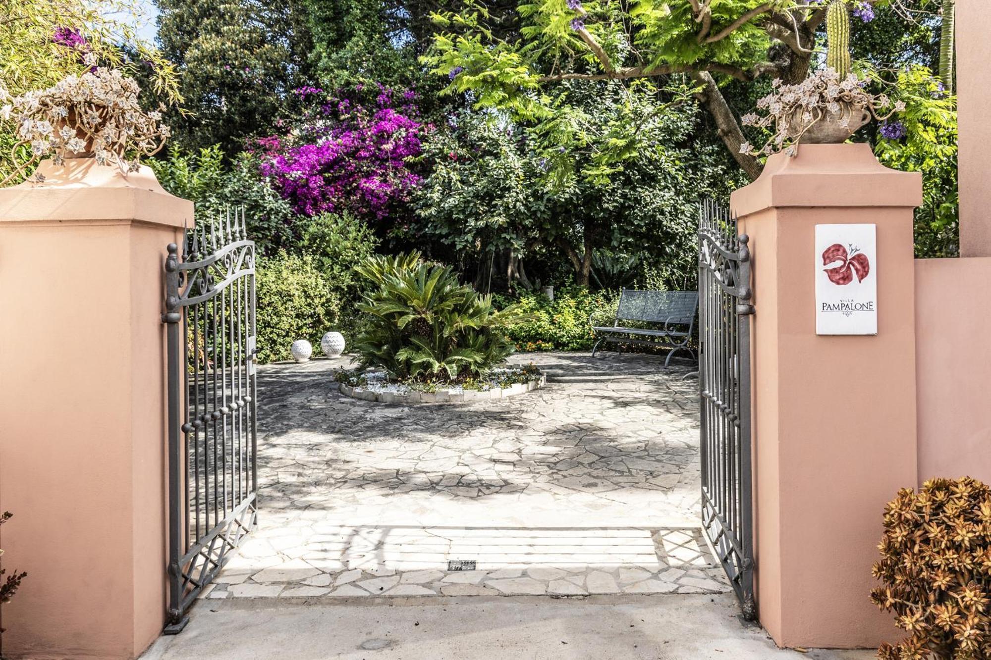 Villa Pampalone - B&B In Dimora Storica Trapani Buitenkant foto