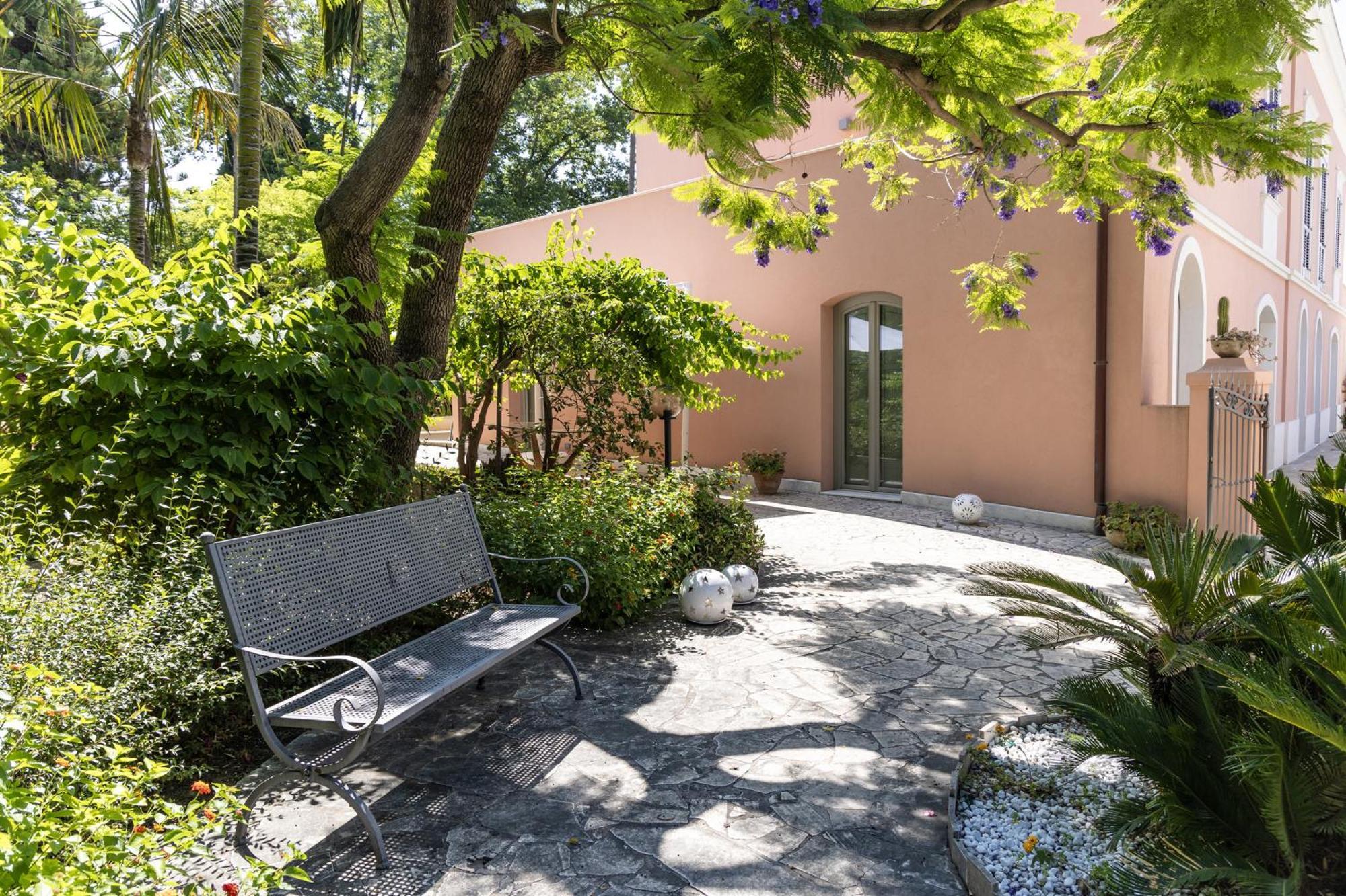Villa Pampalone - B&B In Dimora Storica Trapani Buitenkant foto